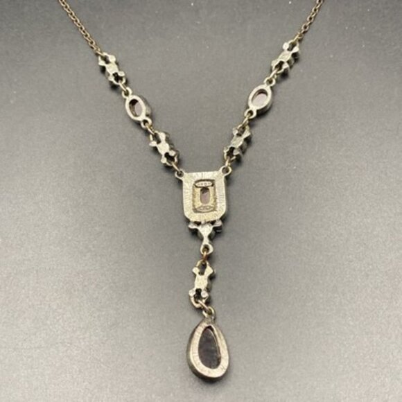 Vintage Avon NR Necklace Brass Tone Y Drop Red Art Deco Victorian 16" - Picture 4 of 6